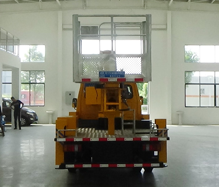 雙排藍牌16米高空作業(yè)車