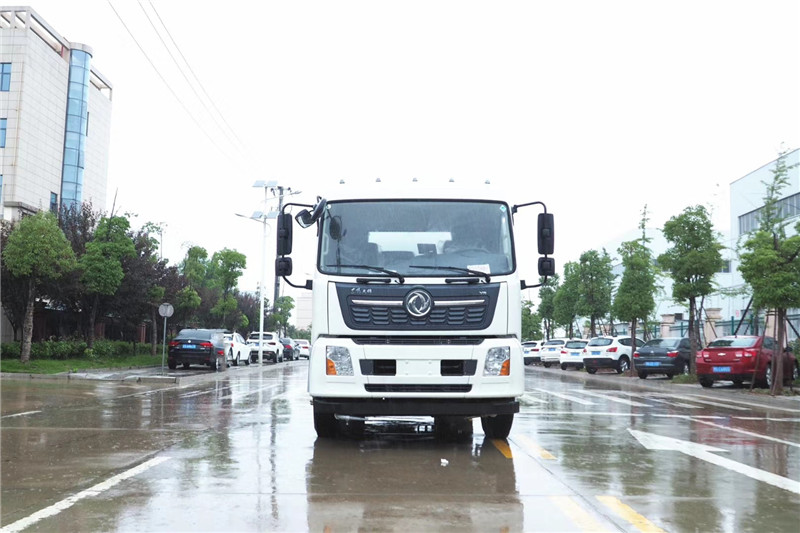 東風(fēng)天龍后八輪20噸噴霧車，國六綠化噴灑車