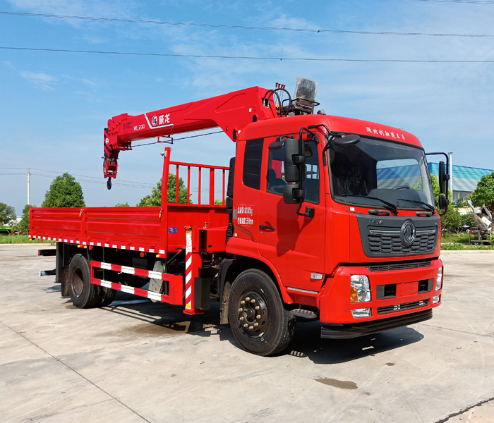 程力威牌CLW5181JSQA6SZ型隨車起重運(yùn)輸車